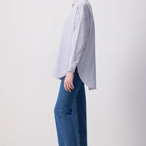 CLEARANCE NWT TOUCHE PRIVE Brand Blue and White Striped Button-Up Shirt
